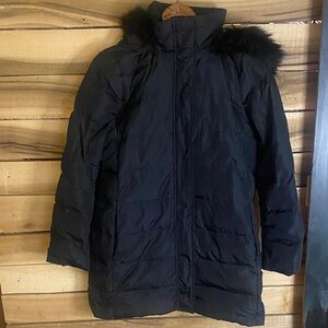 Lands’ End Black Down Puffer Parka with faux Fur Trim medium 10-12 zip up w snap